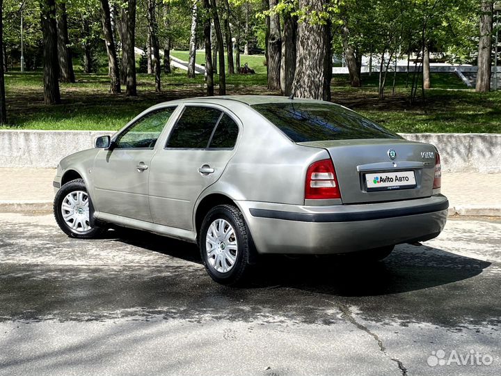 Skoda Octavia 1.6 МТ, 2008, 164 000 км