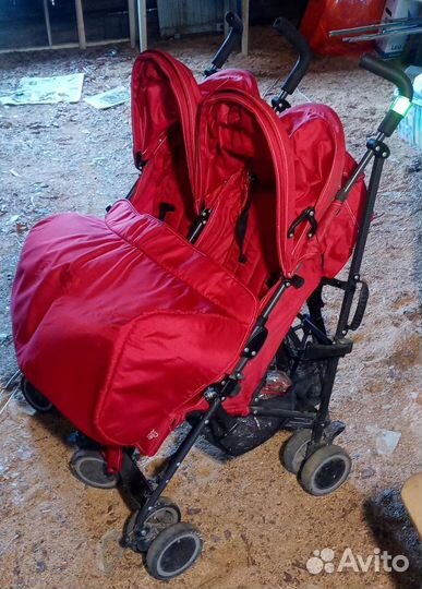Коляска для двойни