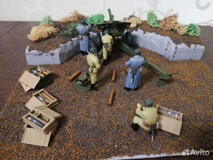 Пушка гаубица с расчетом