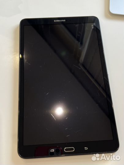 Планшеты Samsung разные на запчасти