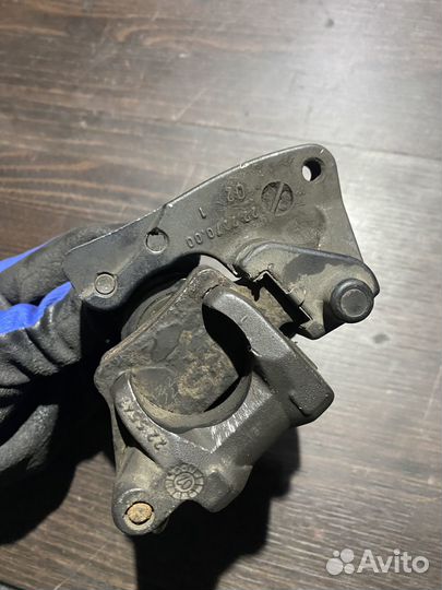 Задний тормозной суппорт для BMW F650CS