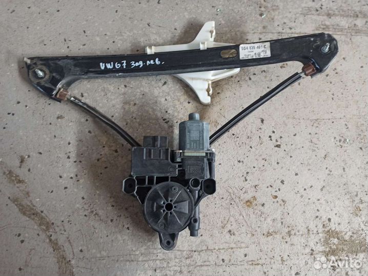 Стеклоподьемник задний левый VW Golf 7
