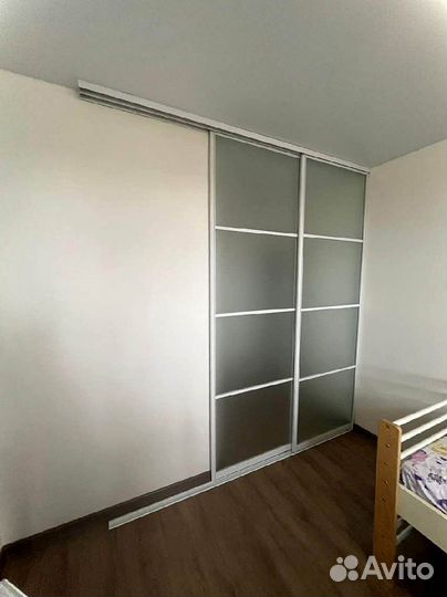 Стеклянная перегородка