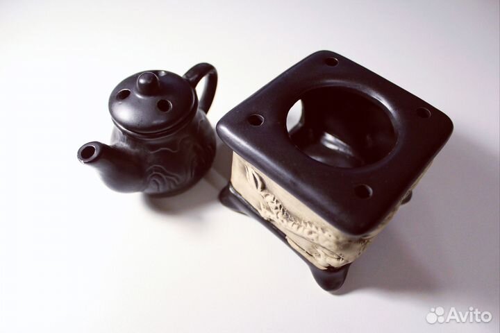 Керамический чайник, подсвечник, чайная церемония