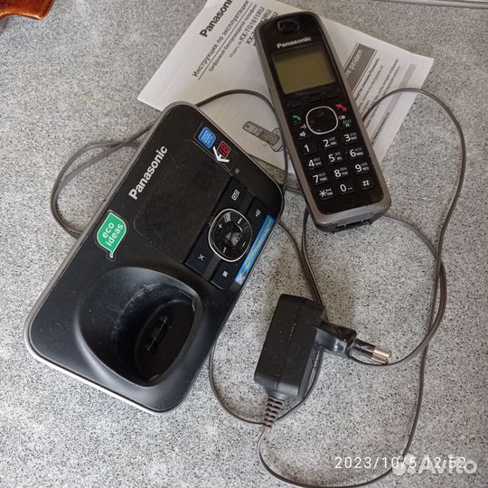 Телефон стационарный Panasonic KX-TG6621ru