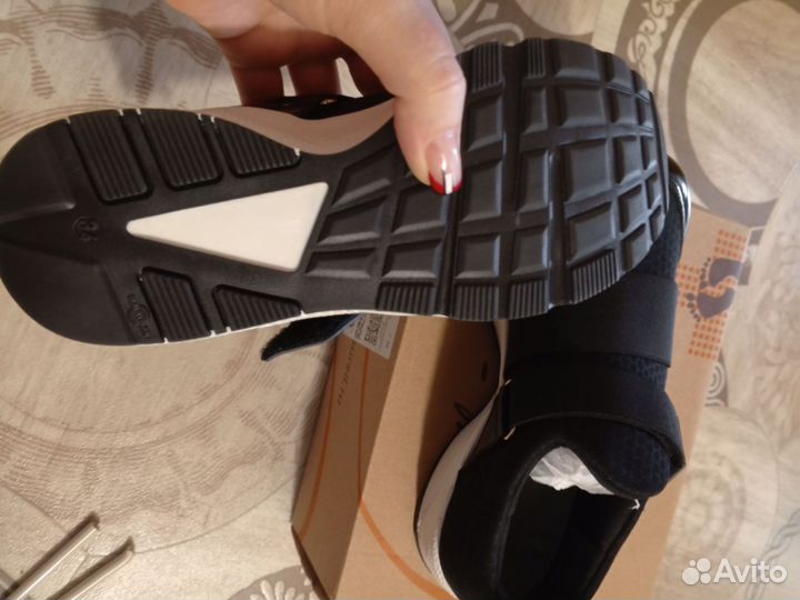Новые Кроссовки ортопедические 34 размер