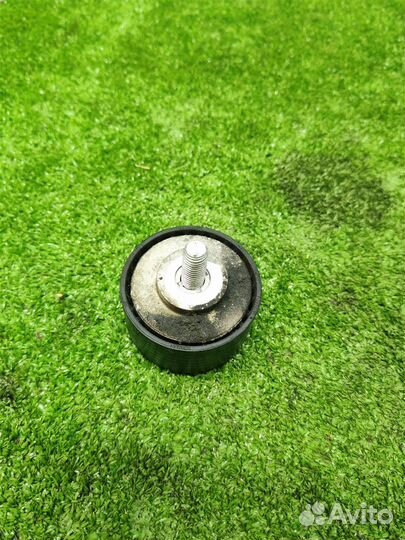 Ролик дополнительный руч. ремня VW Touareg 2002-2