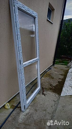 Дверь балконная заводская