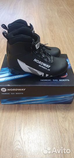 Лыжные ботинки детские 34р