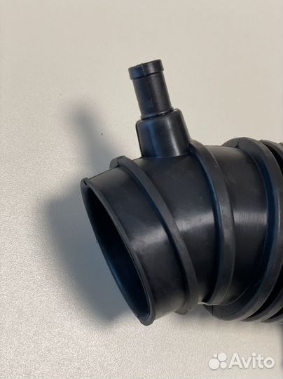 Патрубок воздушного фильтра Pajero Sport K9