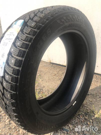 Nokian Tyres Hakkapeliitta 9 215/55 R17 98T