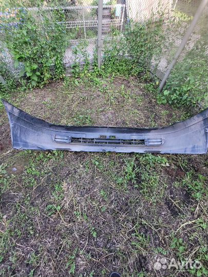Бампер передний Тойота Карина Е