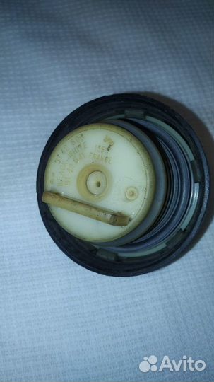 Пробка заливной горловины volvo 740-940