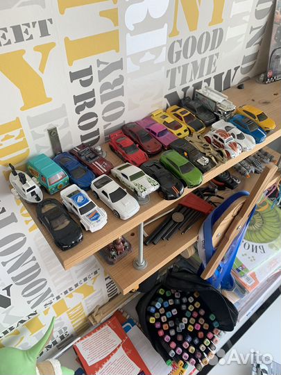 Машинки HotWheels(цена за одну машинку)
