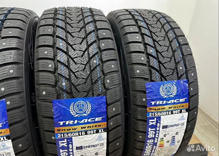Tri Ace Snow White II 215/60 R16 44T