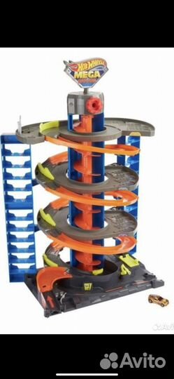 Hot wheels трек парковка