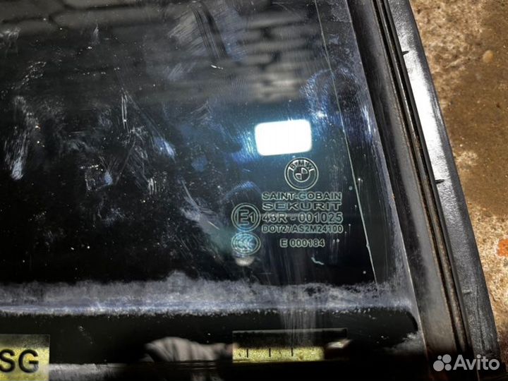 Стекло двери заднее правое Bmw 7 F02 N63B44A 2011