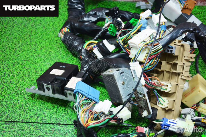 Коса автомобиля Subaru Forester SF9 EJ254 1998