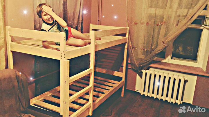 Двухъярусная кровать