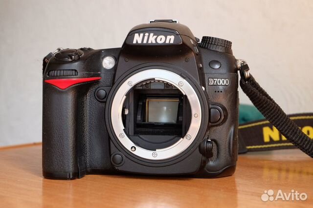 Зеркальная фотокамера nikon D7000