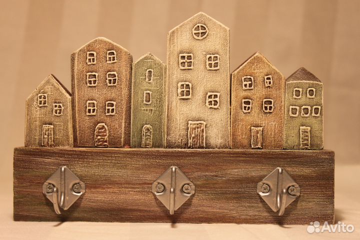 Декоративная вешалка-панно