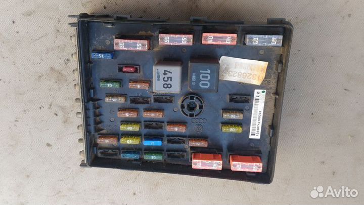 Блок предохранителей для VW Passat (B6) 2005-2010