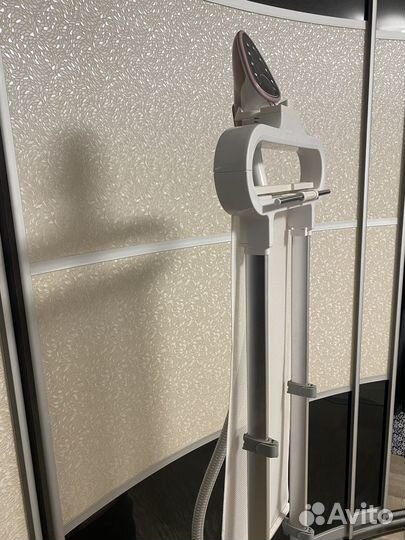 Отпариватель для одежды вертикальный