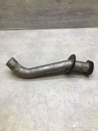 Горловина топливного бака ваз 2104