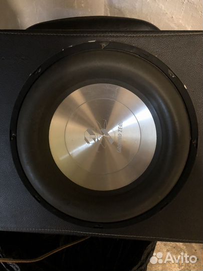 Саббуфер с коробом