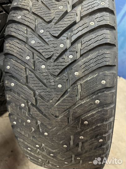 Nokian Tyres Hakkapeliitta 8 SUV 265/70 R17