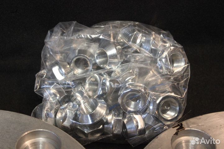 Проставки переход Нива с 5*139,7 на 5*120 (20 мм)