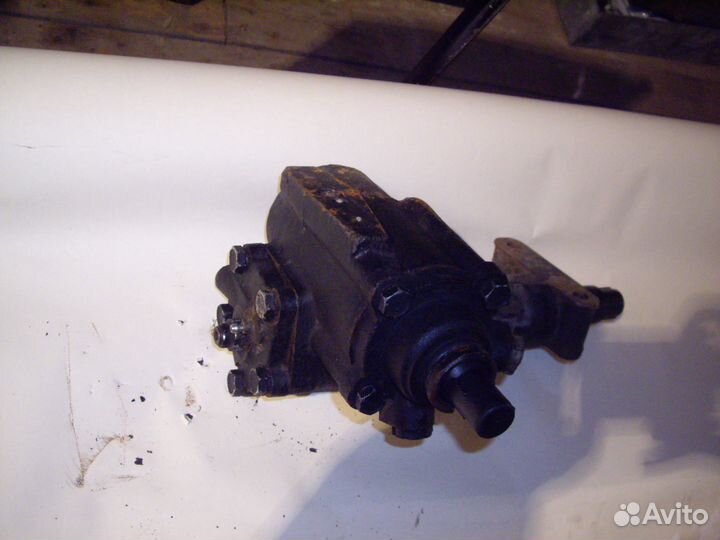 Гур (рулевая колонка) волга