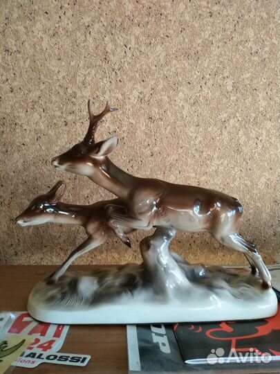 Фарфоровые статуэтки