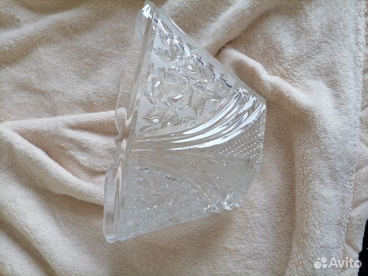 Ваза хрустальная