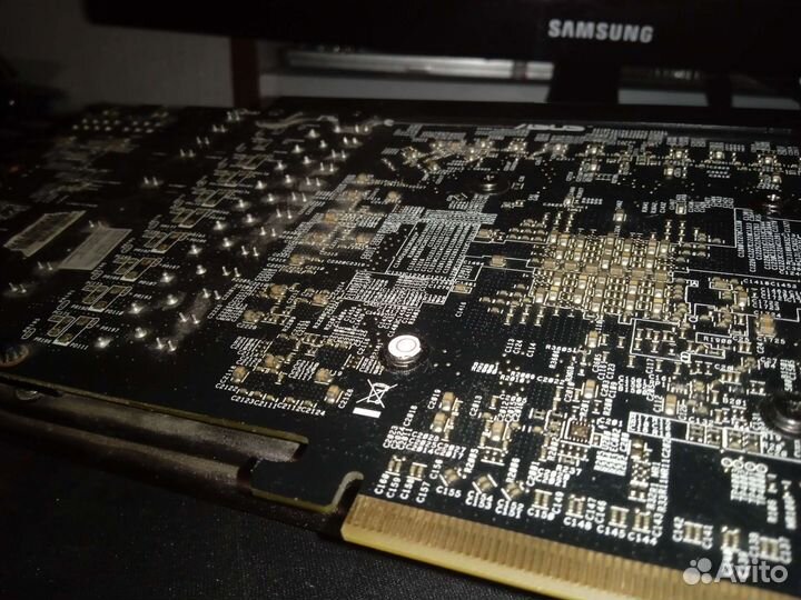 Asus Radeon R9 280X 3GB