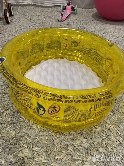 Надувной бассейн
