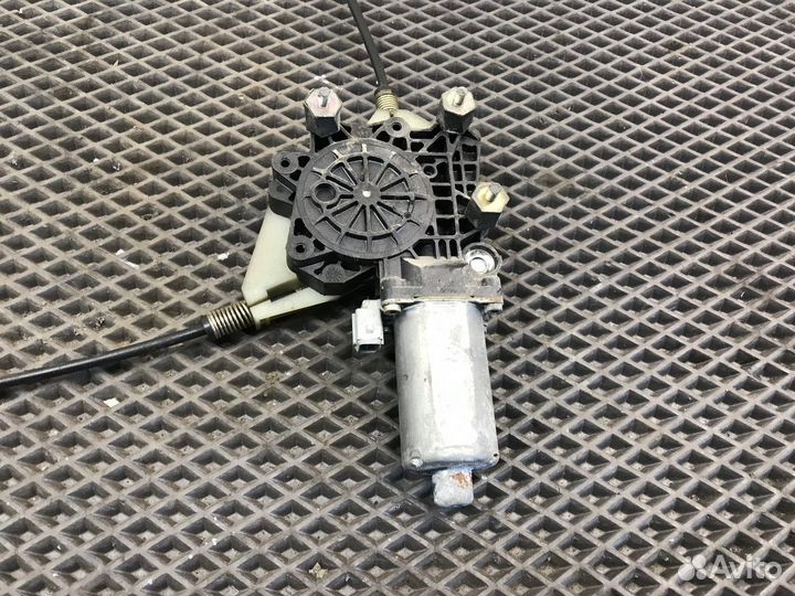 0130821916 Стеклоподъёмник правый