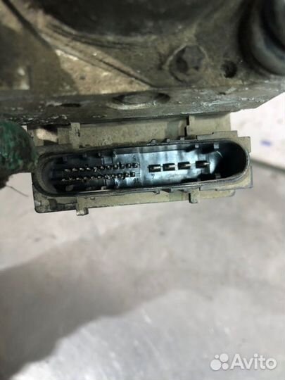 Блок ABS Opel Meriva Z16XEP 2008