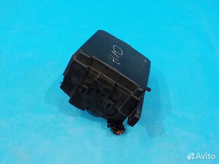 Блок предохранителей под капотом KIA Ceed (ED) 200