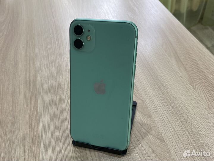 Телефон iPhone 11