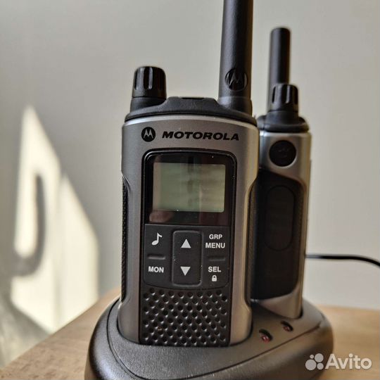 Рация motorola tlkr