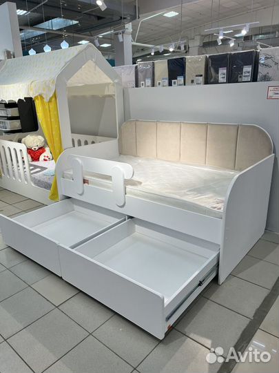 Детская кровать диван с ящиками