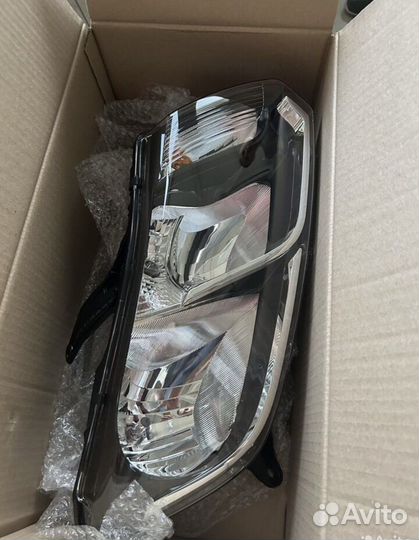 Фара правая renault logan 2