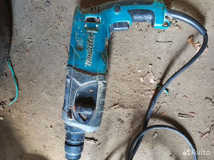 Перфоратор makita HR 2470