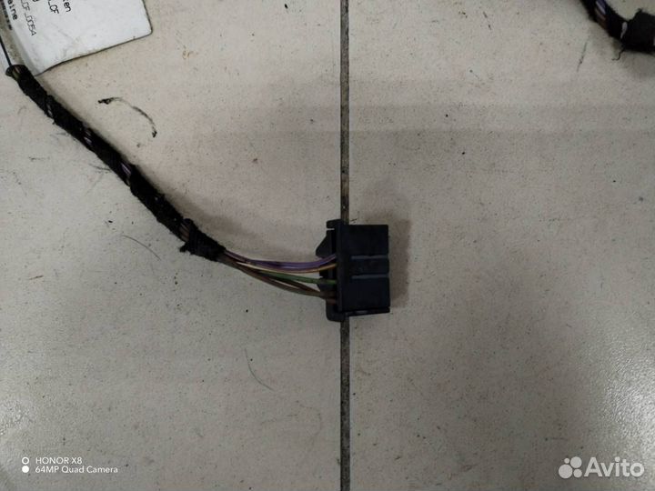 Проводка двери Volkswagen Polo Sed RUS 2011