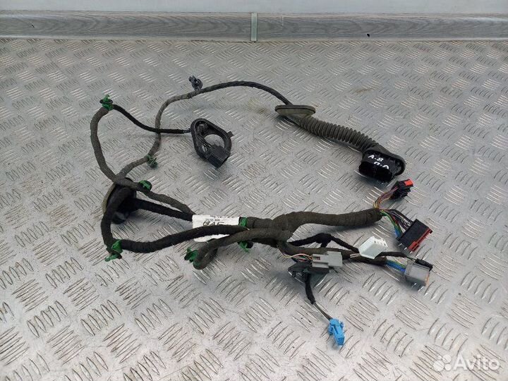 Проводка двери пер.лев Land Rover Freelander 2 2.2