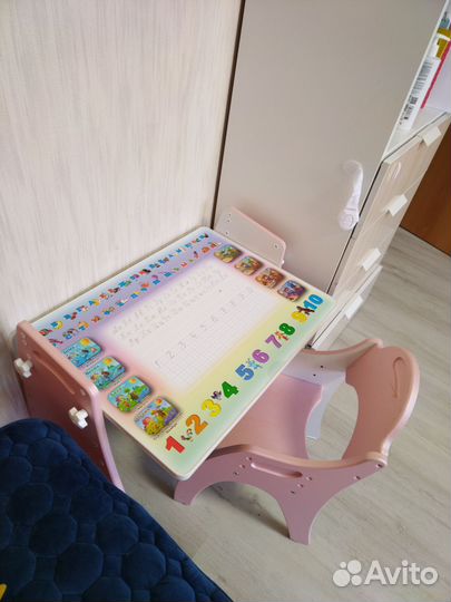 Детский растущий столик и слульчик