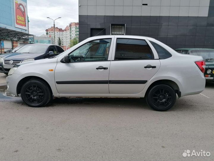 LADA Granta 1.6 МТ, 2013, 175 000 км