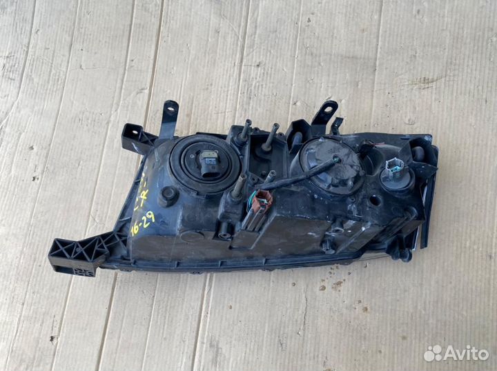 Фара Nissan Cedric Y34 2001г 16-29