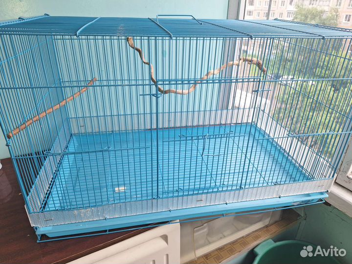 Большая клетка для птиц